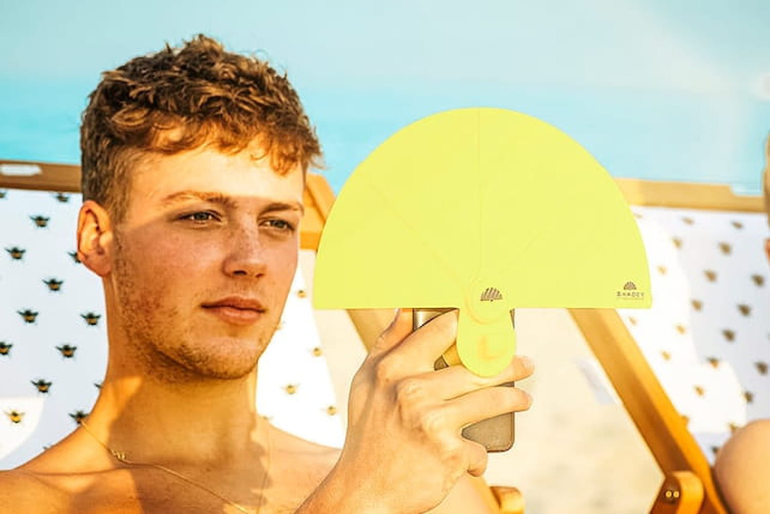 Cet accessoire pour smartphone pourrait déferler sur les plages cet été, mais à quoi sert-il ?