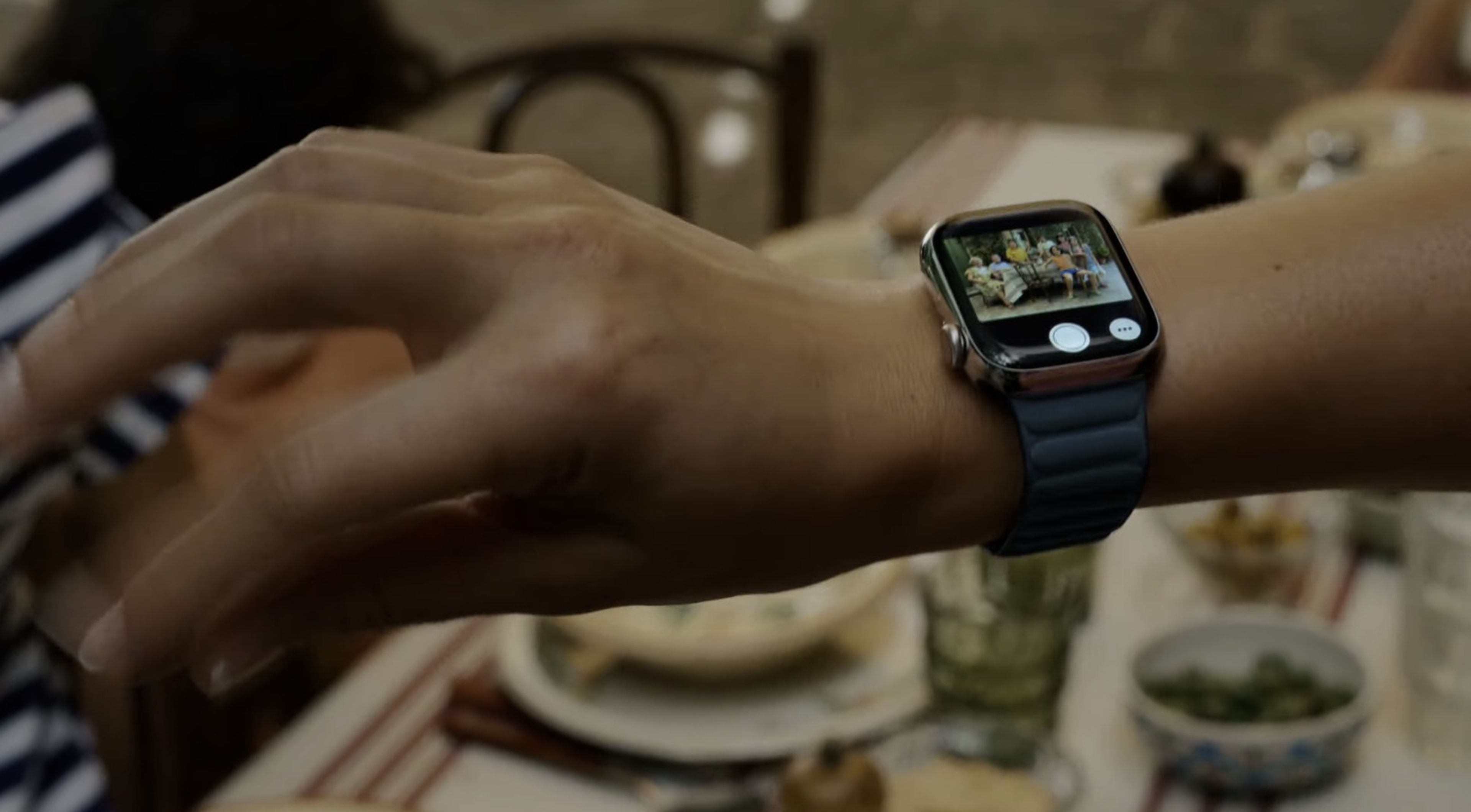 Double tap sur l'Apple Watch Series 9.