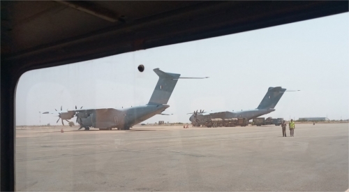 Le premier convoi militaire français parti du Niger arrivé au Tchad "sans encombre"  : Lignes de défense