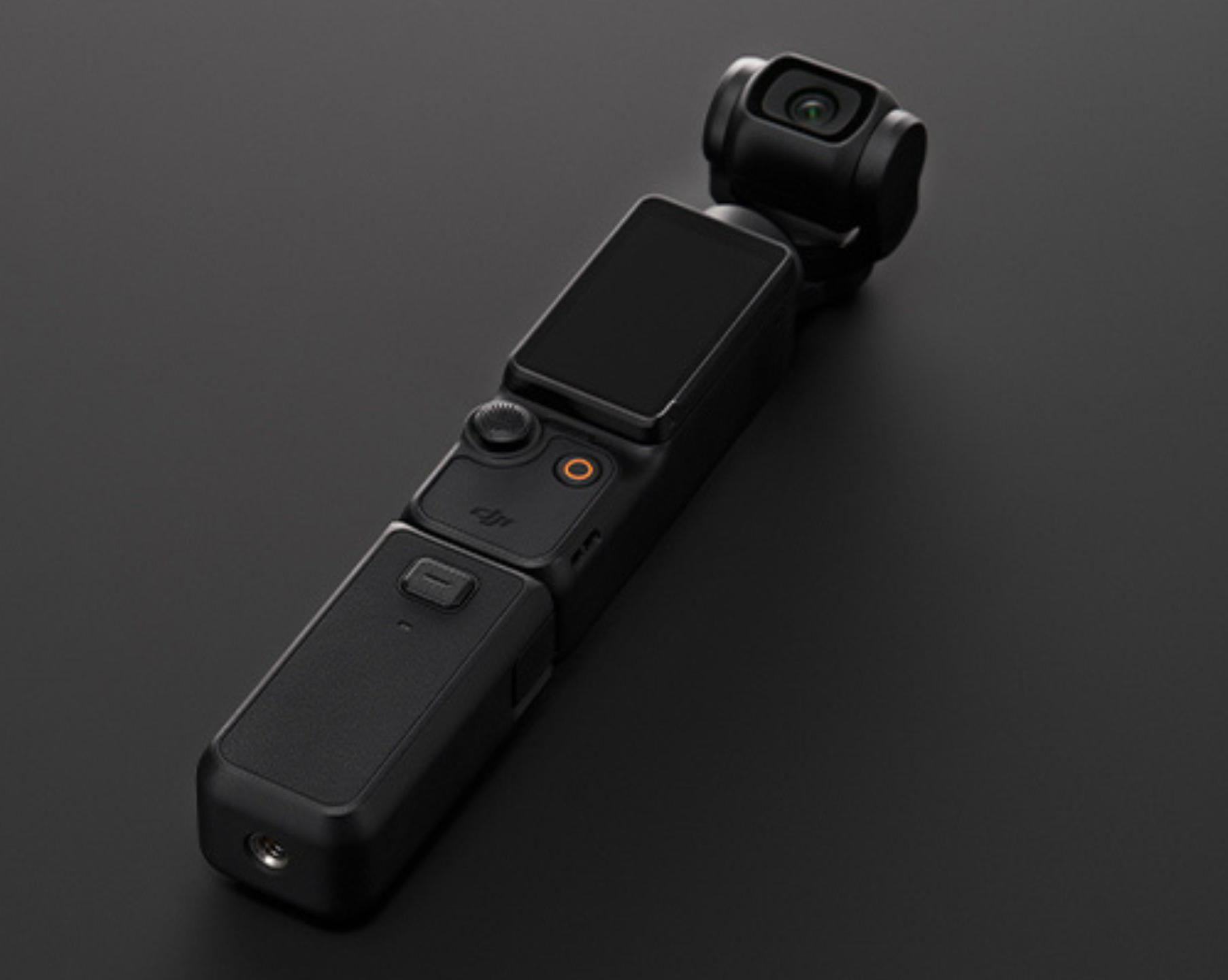 DJI Osmo Pocket 3 : une fuite révèle plus de 30 photos de la nouvelle mini-caméra et des accessoires de lancement