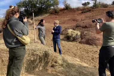 Dans les coulisses d’un tournage d'”Echappées belles” de France 5 en Aveyron, aux airs de Colorado