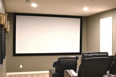 The 3 Best Projector Screens on a Budget of 2024