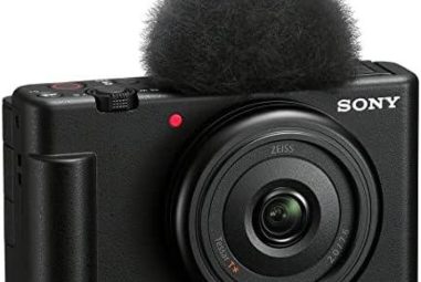 Sony ZV-1F: The Ultimate Vlog Camera for Content Creators & Vloggers