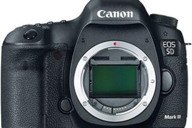 Top Recommendations for the Canon EOS 5D Mark IV: A Comprehensive Product Roundup